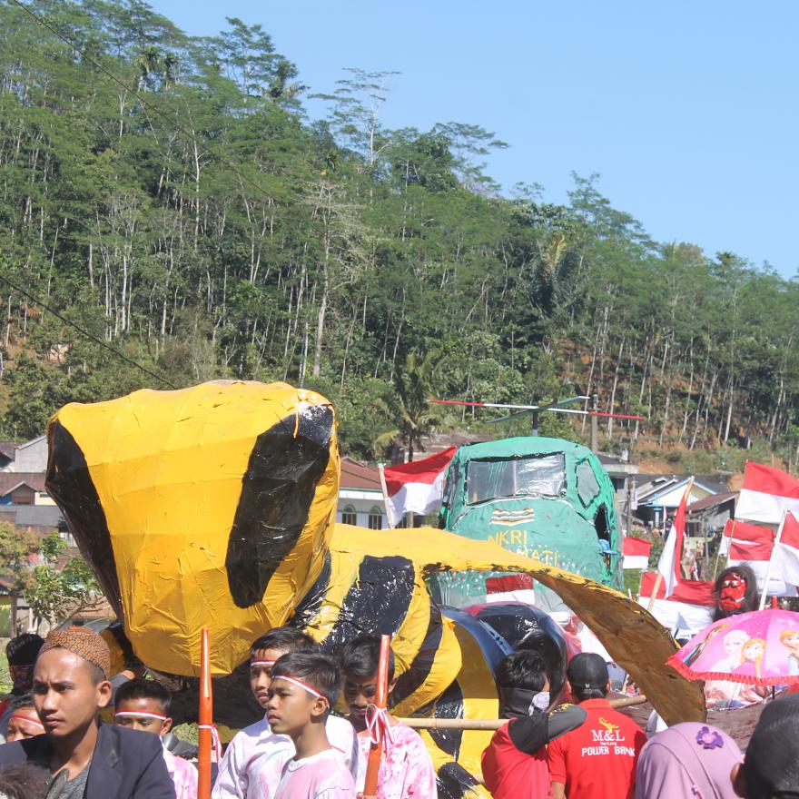 KREASI KARNAVAL HUT RI KE 73 LUAR BIASA 