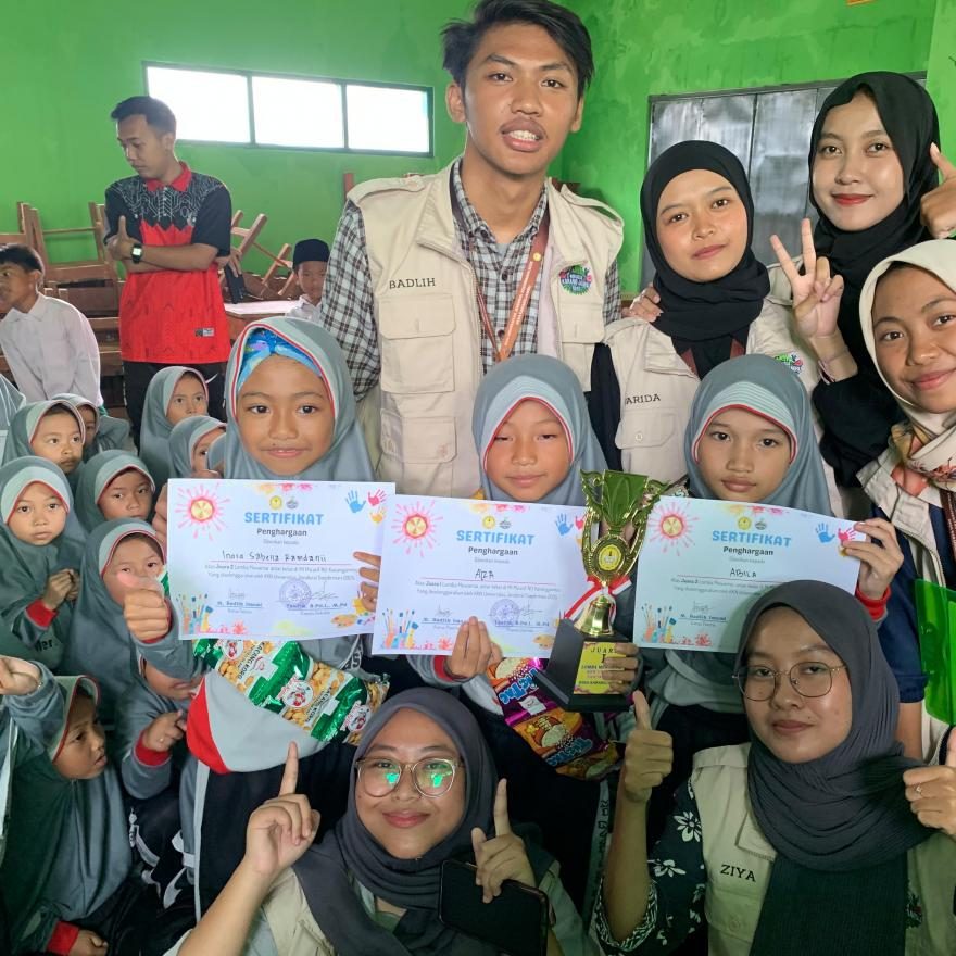 Semarak Lomba Mewarnai dan Kaligrafi di MI Ma’arif NU Karangjambu