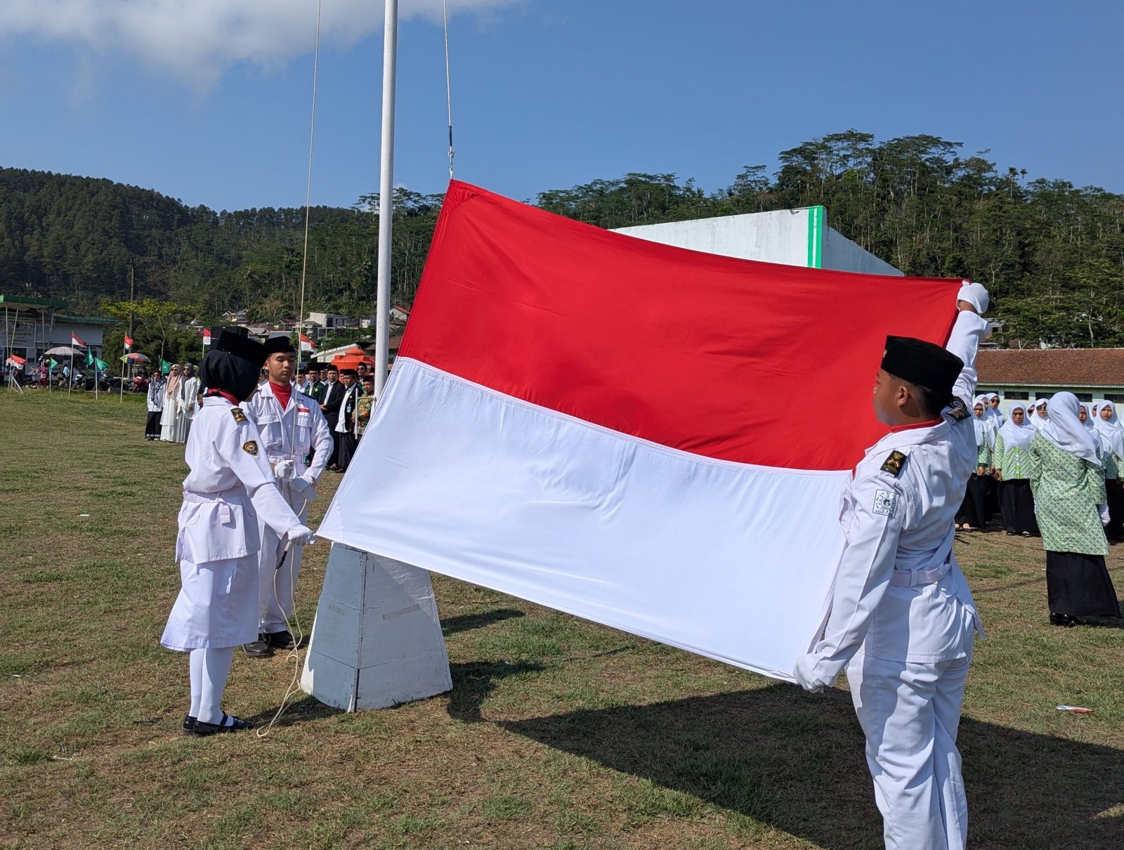 Semangat Hari Santri Nasional 2026, Kecamatan Karangjambu Teguhkan Nilai Kebangsaan dan Keagamaan